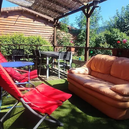 Maison En Bois Sur Pilotis Avec Jardin *
