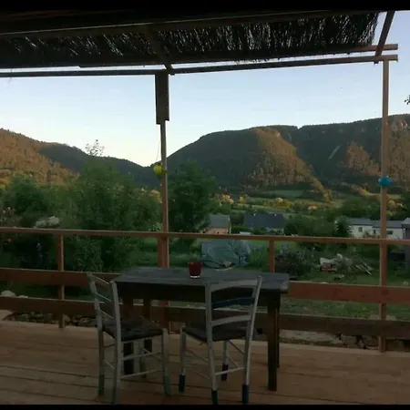 Maison En Bois Sur Pilotis Avec Jardin Σαλέ